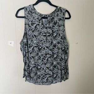 Croft & Barrow Floral Sleeveless Blouse - green and white